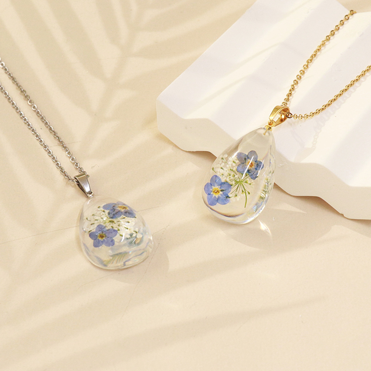 Flower Necklace Silver